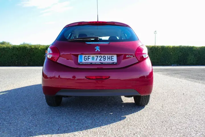 Peugeot 208 Active 2012 photo 3