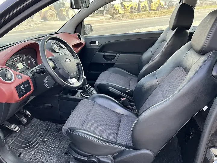 Ford Fiesta 2006 photo 3