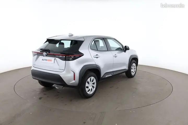 Toyota Yaris Cross 2022 photo 3