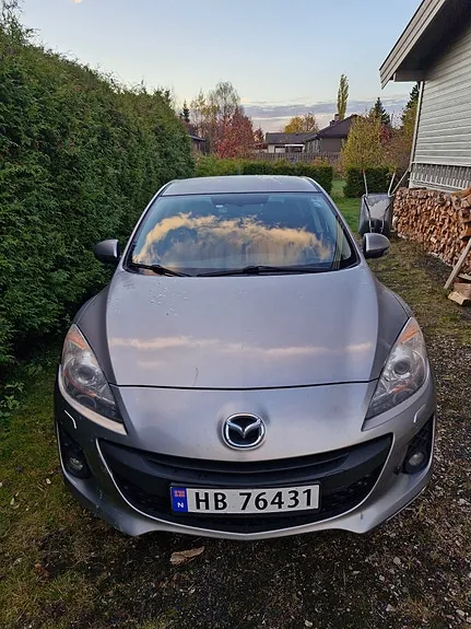 Mazda 3 2013 photo 2