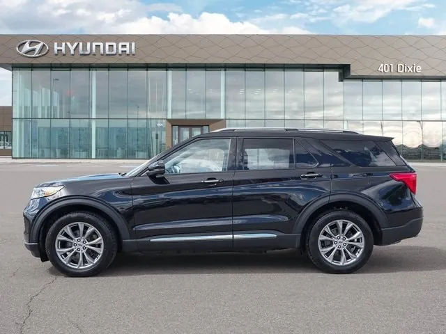 Ford Explorer 2023 photo 2
