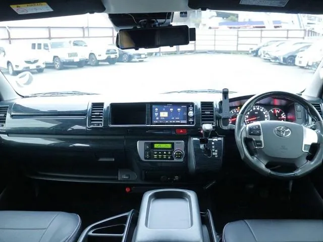 Toyota Hiace Wagon 2019 photo 4
