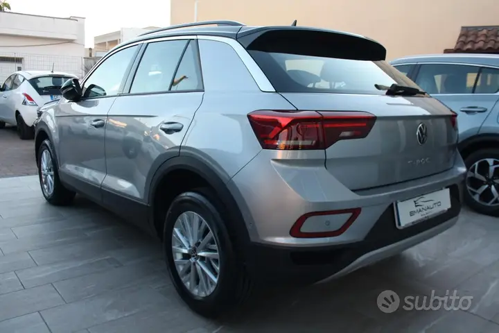 Volkswagen T-Roc 2024 photo 4