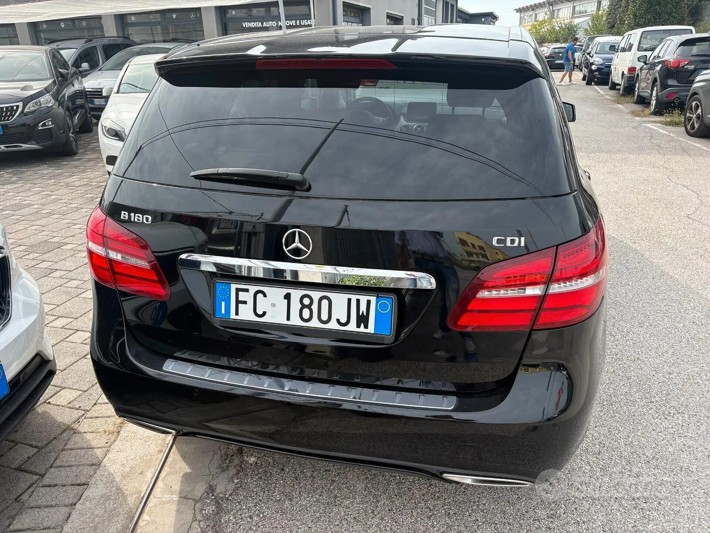 Mercedes-Benz B 180 2016 photo 5