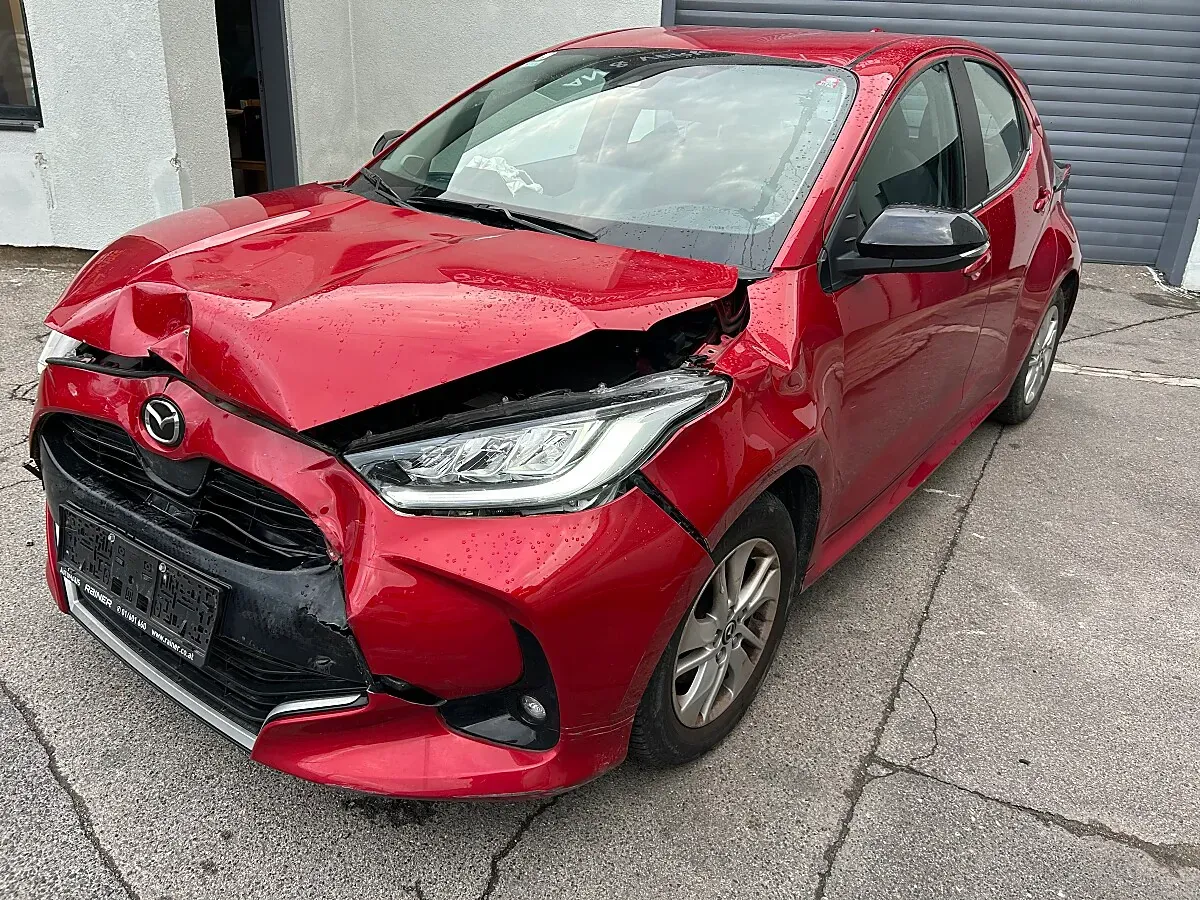 Mazda Mazda2 2022 photo 2