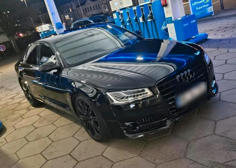 Audi A8