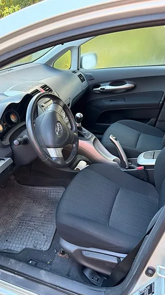 Toyota Auris 2008 photo 4