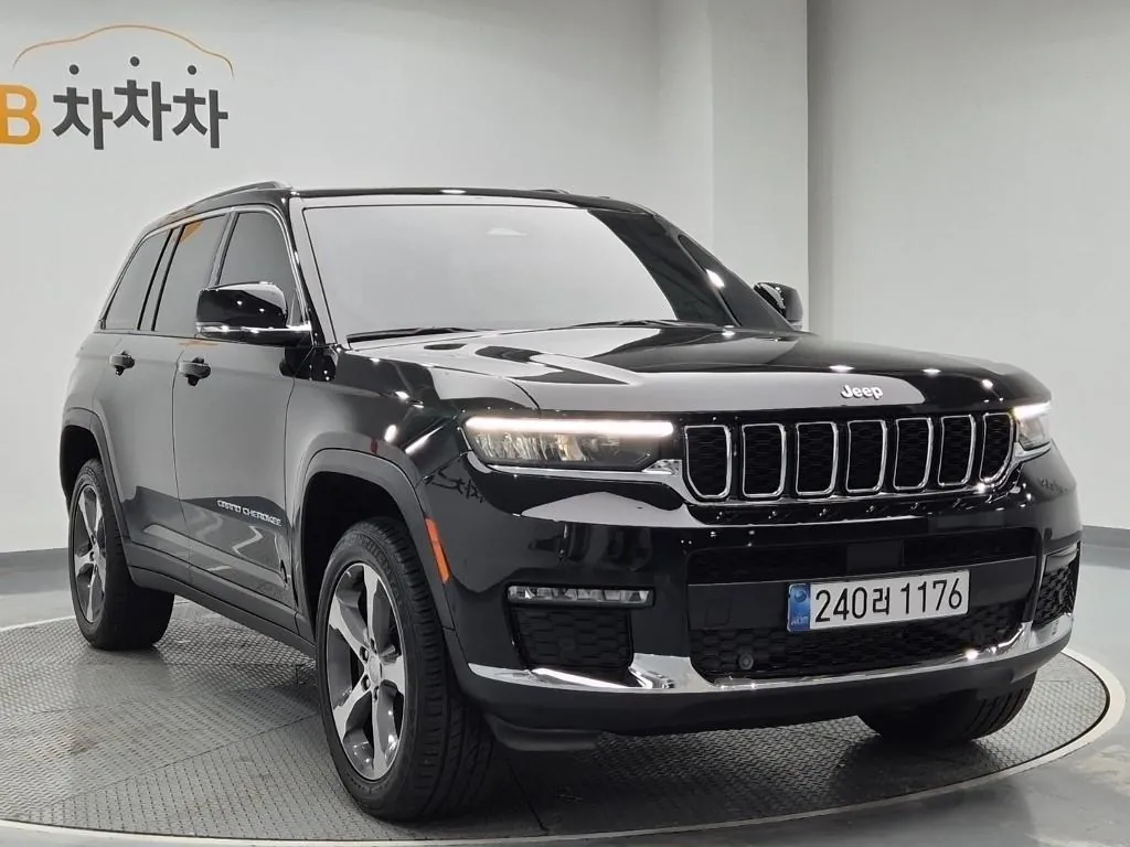 Jeep Cherokee 2023 photo 4