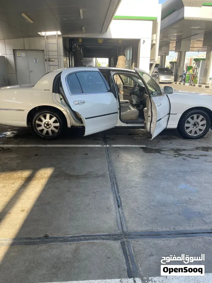 Ford Crown Victoria