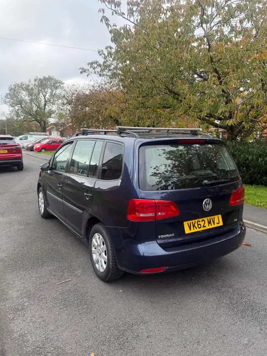 Volkswagen Touran 2012 photo 5