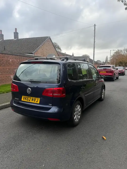 Volkswagen Touran 2012 photo 4