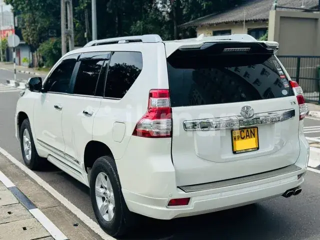 Toyota Land Cruiser Prado 2015 photo 4