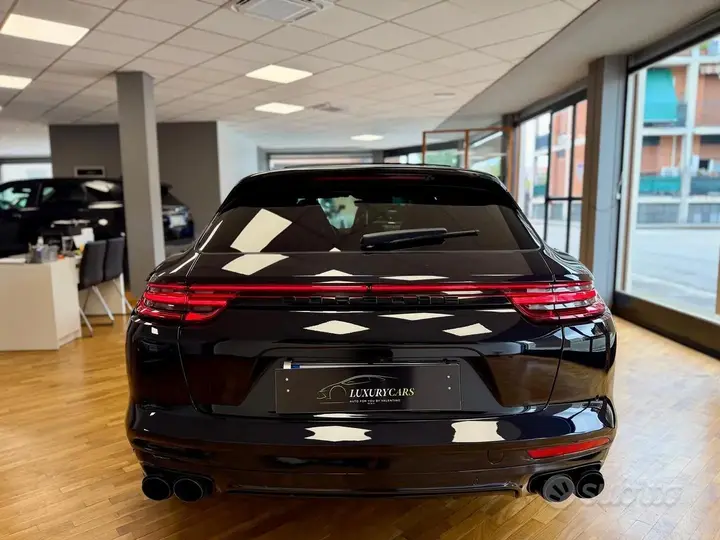 Porsche Panamera 2018 photo 2
