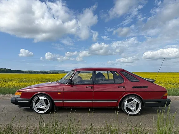 Saab 900 1988 photo 4