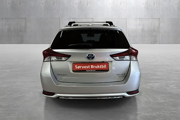 Toyota Auris 2018 photo 4