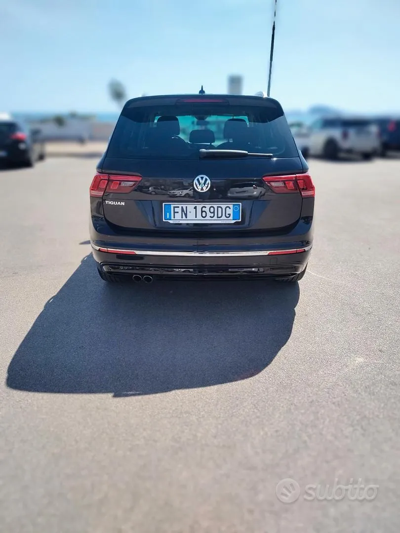 Volkswagen Tiguan 2018 photo 2