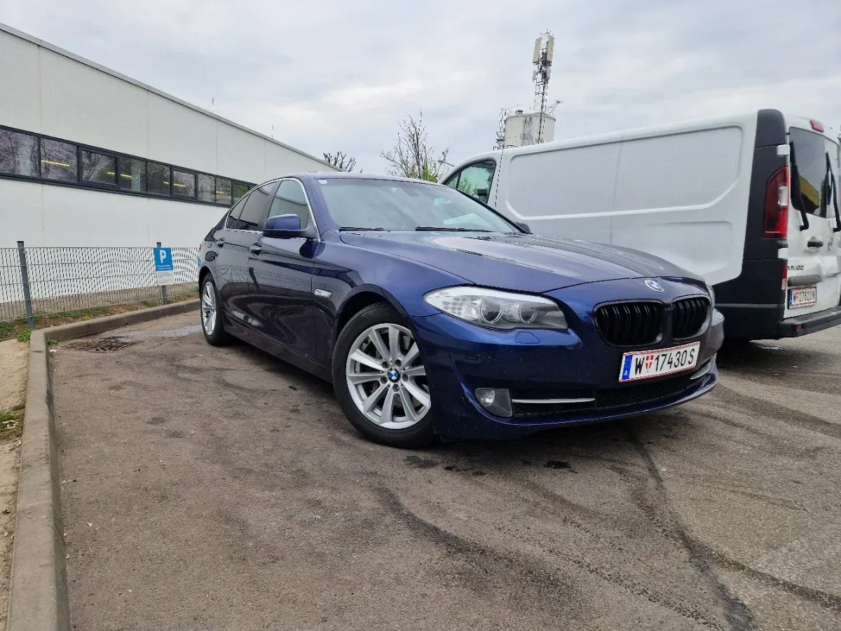 BMW 5 Series 2010 photo 3