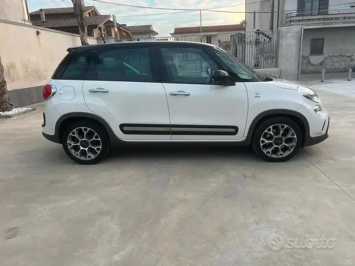 Fiat 500L 2016 photo 4
