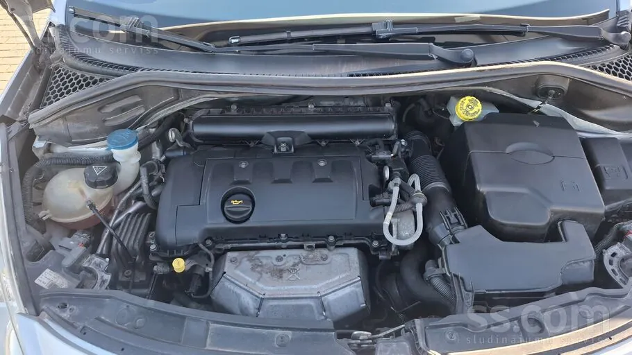 Peugeot 207 2008 photo 4
