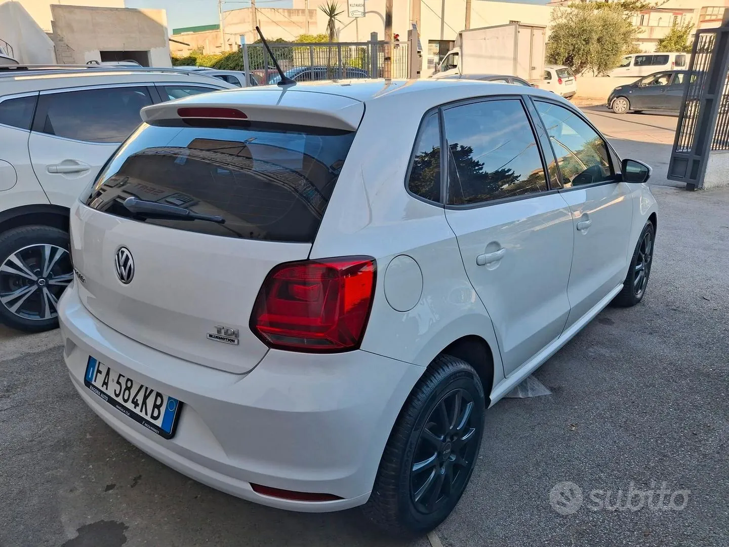 Volkswagen Polo 2015 photo 4
