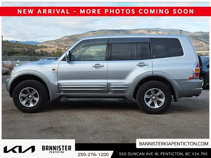 Mitsubishi Pajero 2000 photo 5