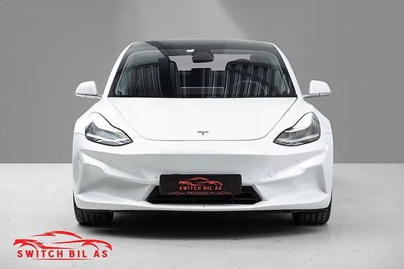 Tesla Model 3 2020 photo 2
