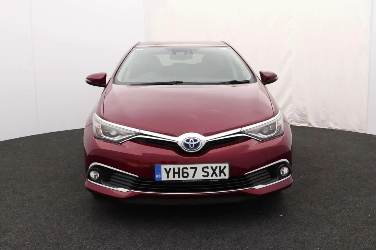 Toyota Auris 2017 photo 2