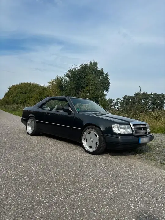 Mercedes-Benz W124