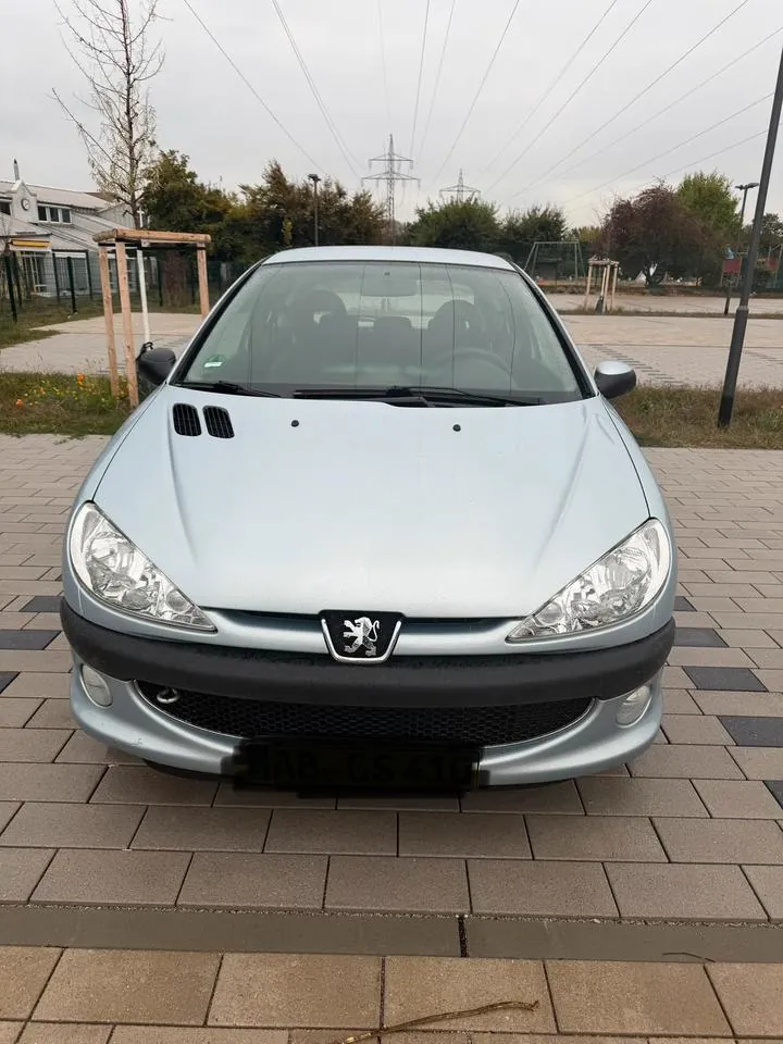 Peugeot 206
