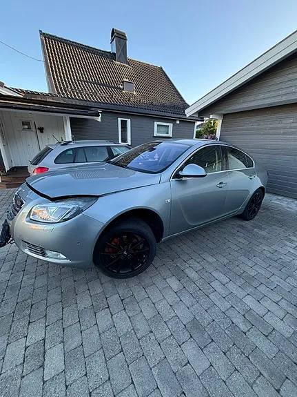 Opel Insignia 2011 photo 2