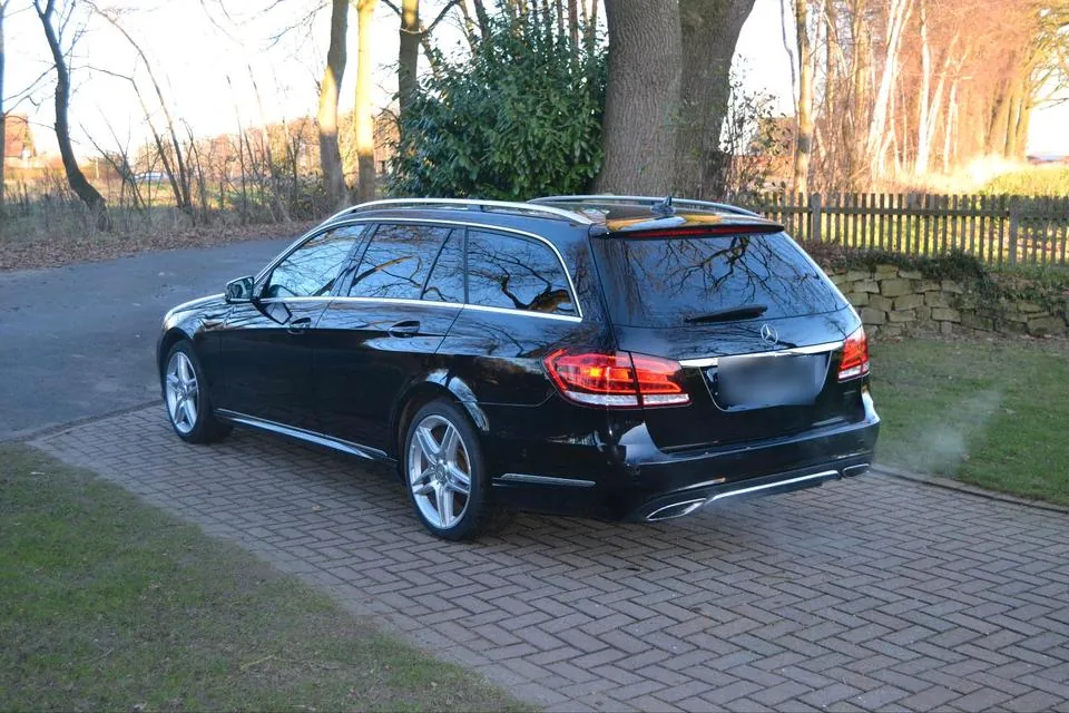 Mercedes-Benz E 220