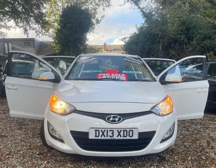 Hyundai I20 2013 photo 3