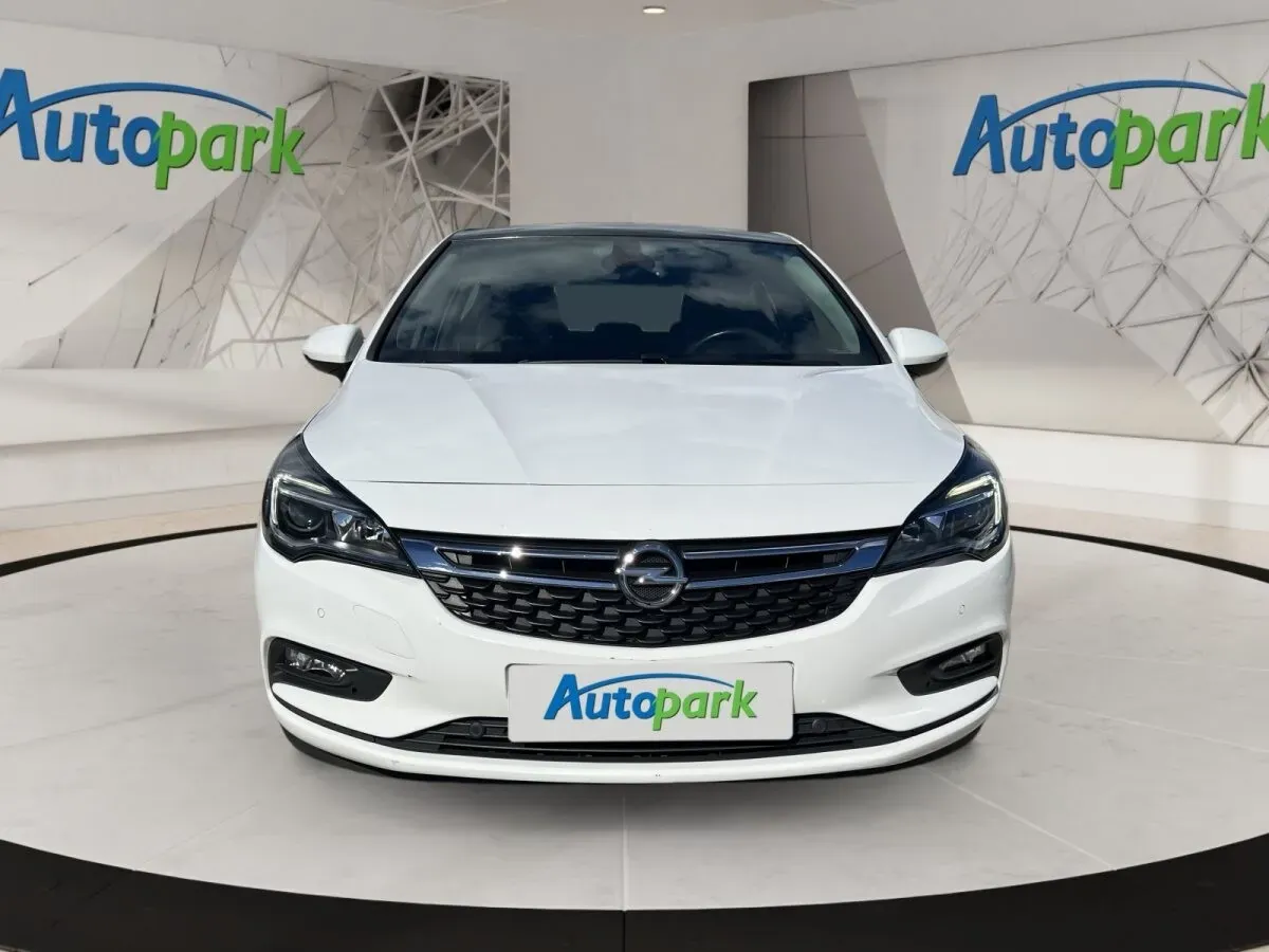 Opel Astra 2019 photo 2