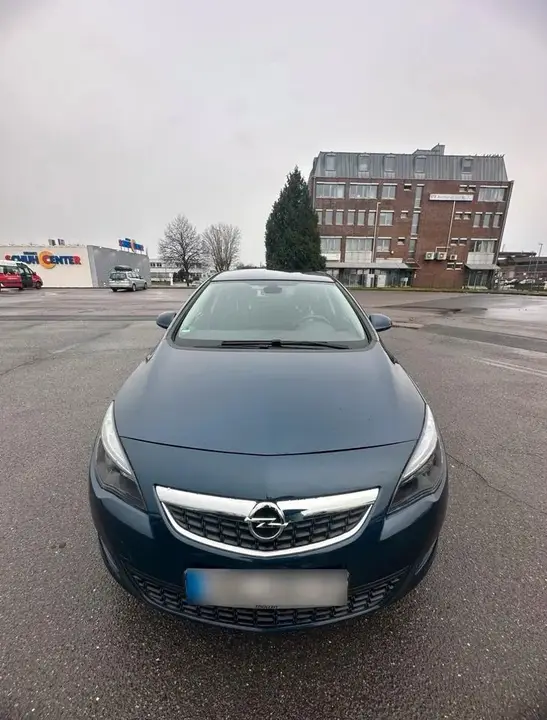 Opel Astra J