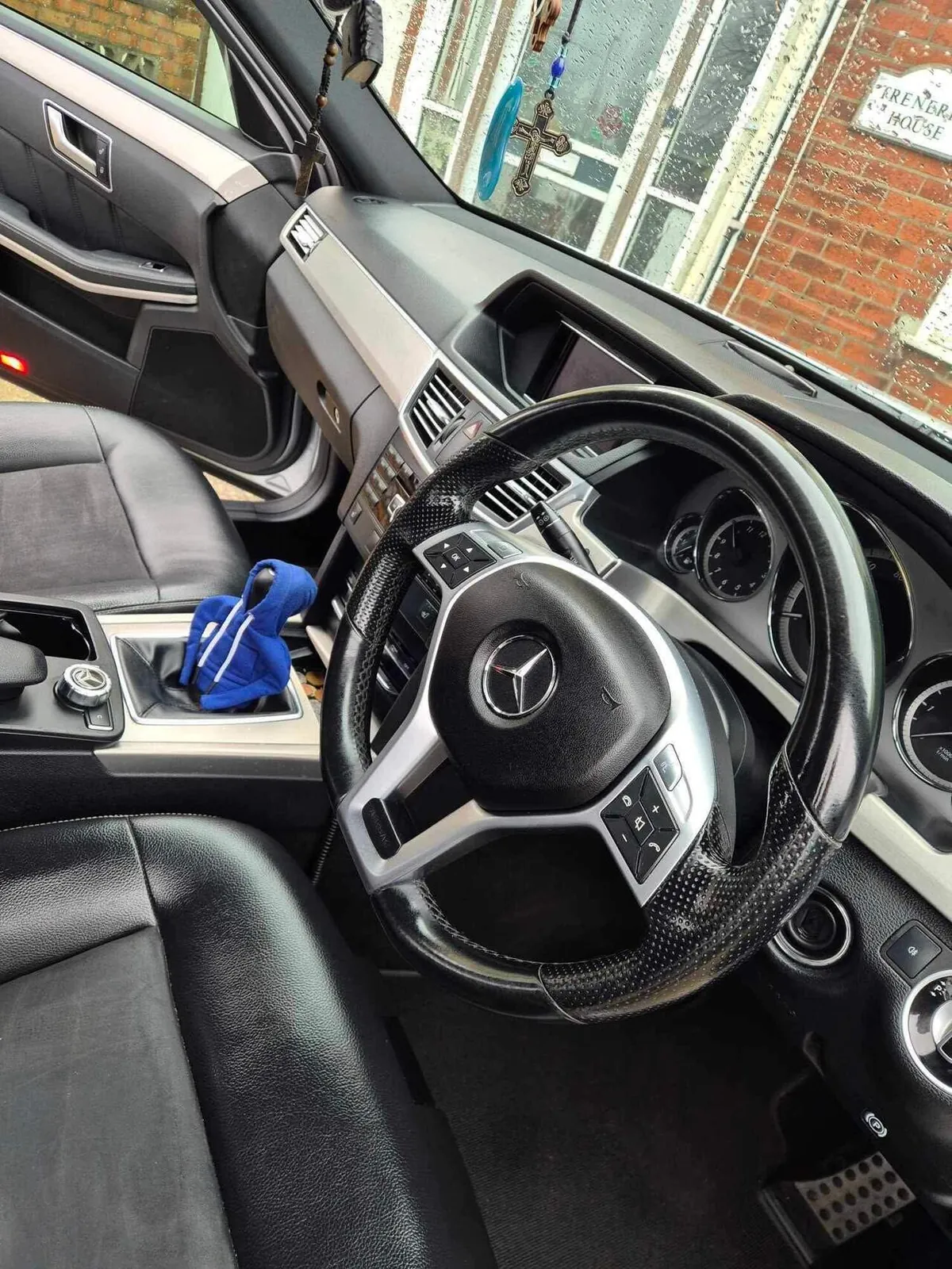 Mercedes-Benz E-Class 2013 photo 4