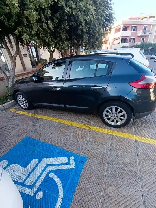 Renault Megane 2009 photo 2
