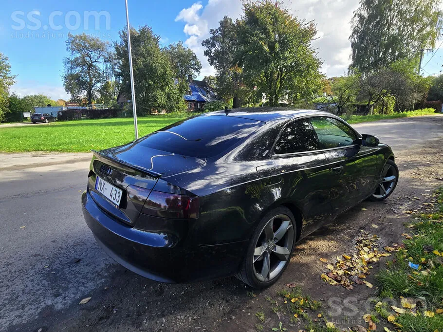 Audi A5 2009 photo 5