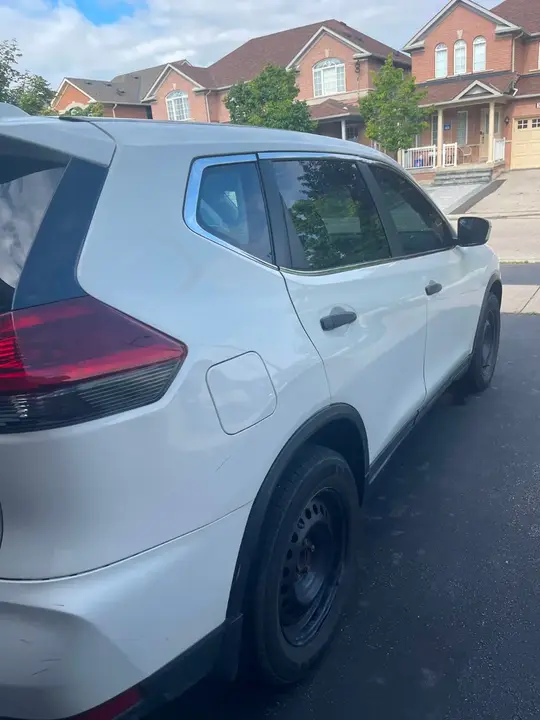 Nissan Rogue 2018 photo 2