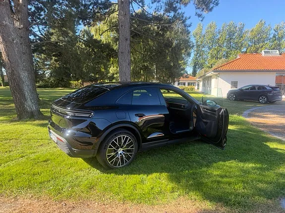 Porsche Macan 2026 photo 3