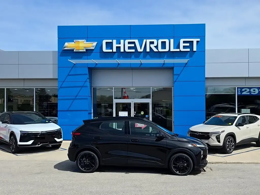 Chevrolet Bolt 2027 photo 2