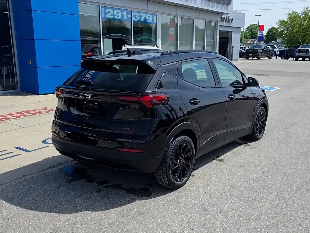 Chevrolet Bolt 2027 photo 3