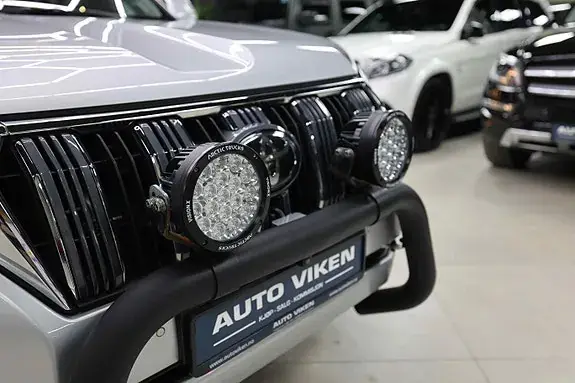 Toyota Land Cruiser 2020 photo 3