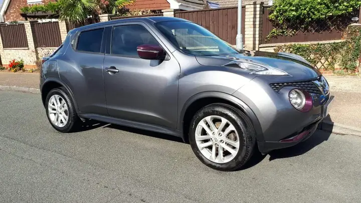 Nissan Juke 2015 photo 2