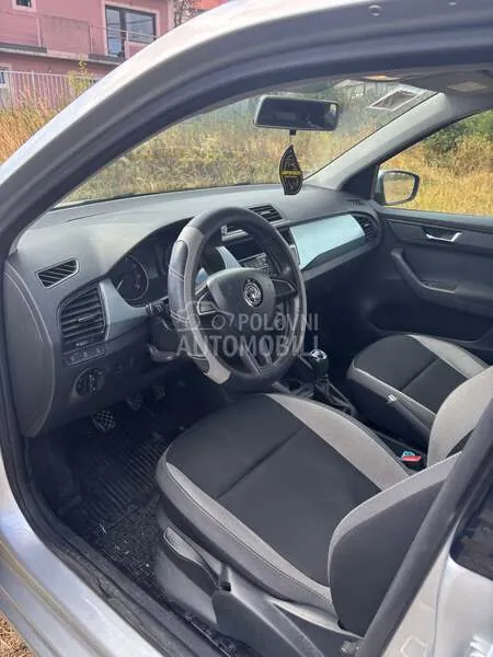 Skoda Fabia 2018 photo 3