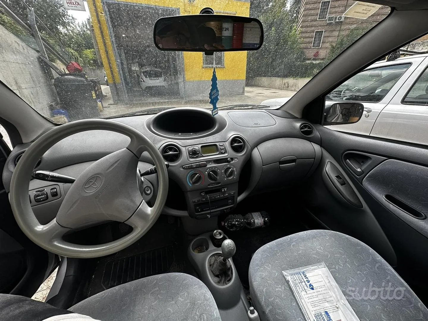 Toyota Yaris 2000 photo 5