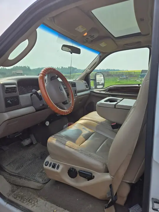 Ford F350 2004 photo 2