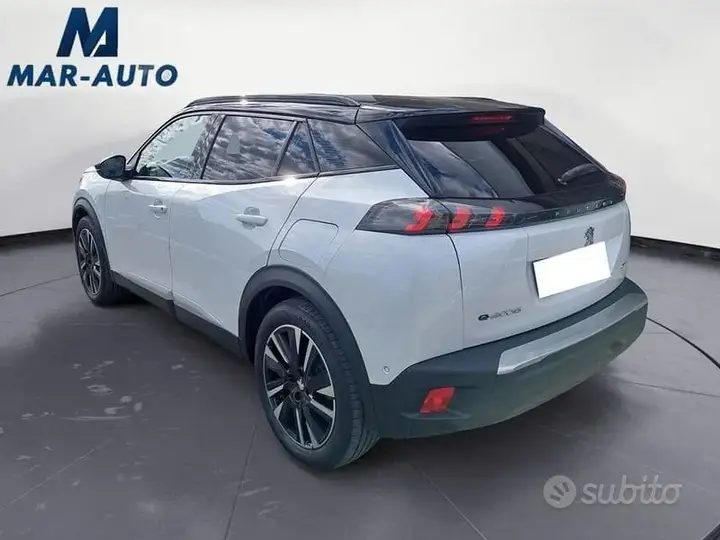 Peugeot 2008 2021 photo 2