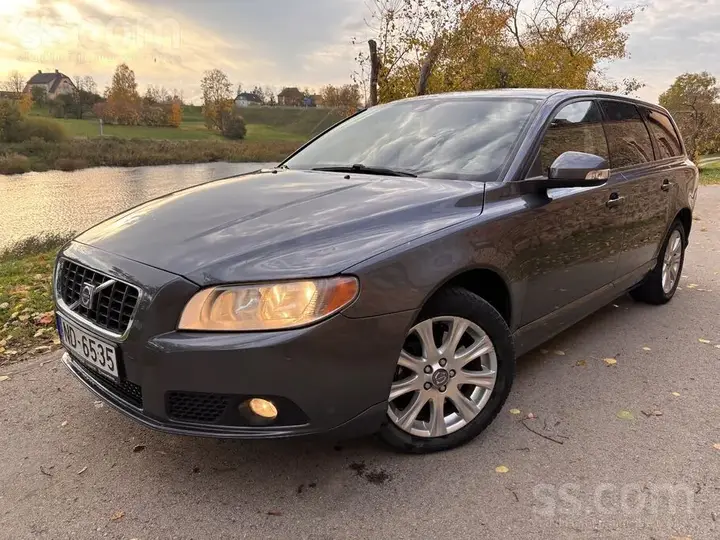 Volvo V70 2009 photo 5