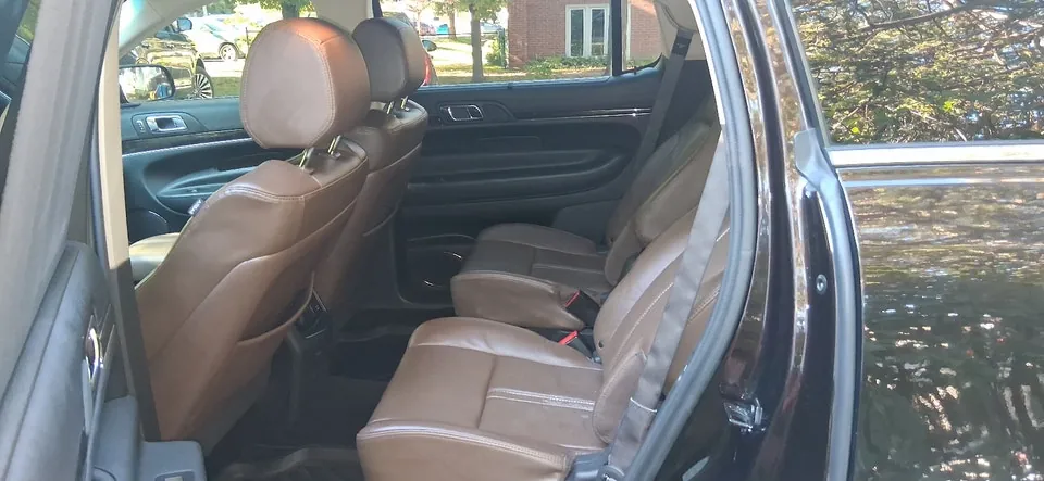 Lincoln Mkt 2014 photo 5