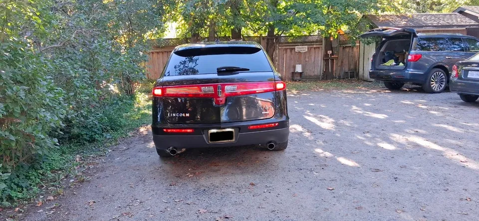 Lincoln Mkt 2014 photo 3